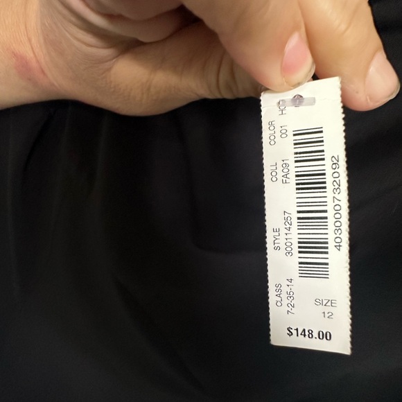 White House Black Market Little black dress! Excellent condition Size-12 - Picture 3 of 6